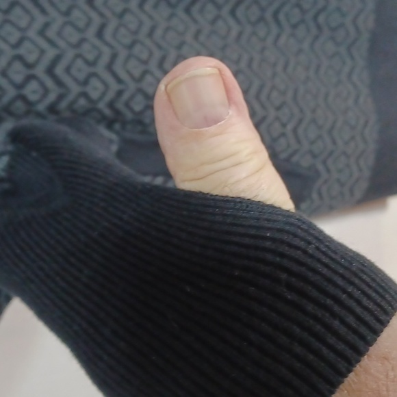 ASPEN PULLOVER SWEATER SIZE 1X IN A BEAUTIFUL BLACK AND GRAY - Picture 2 of 7